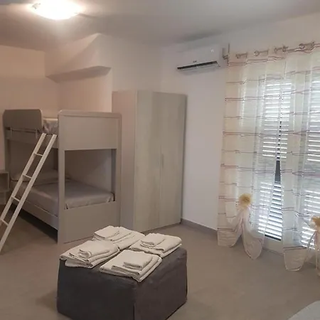 Alojamento de Acomodação e Pequeno-almoço Alba De Mar