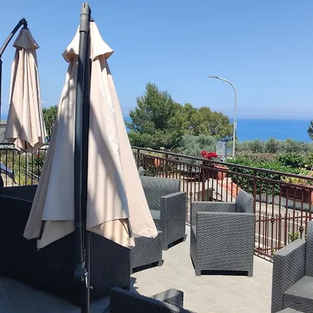 Alba De Mar Alojamento de Acomodação e Pequeno-almoço 3*