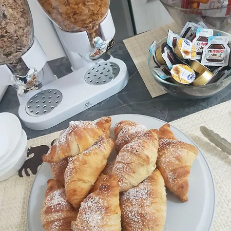 Alba De Mar Alojamento de Acomodação e Pequeno-almoço Roseto Capo Spulico