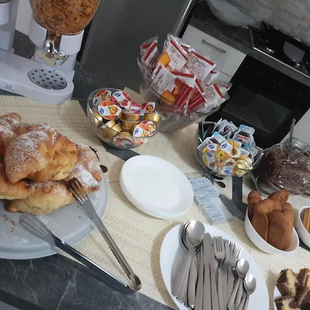 Alba De Mar Panzió Roseto Capo Spulico