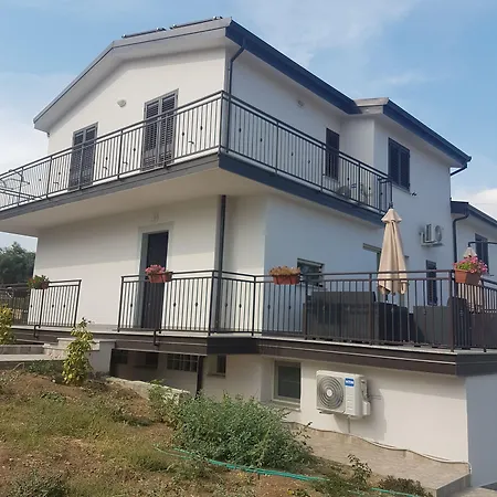 Alojamento de Acomodação e Pequeno-almoço Alba De Mar 3*