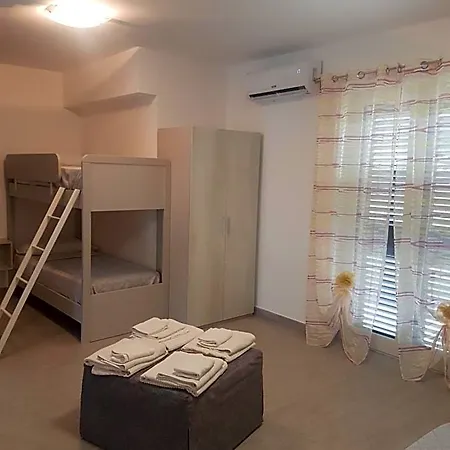 Bed & Breakfast Alba De Mar 3*