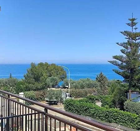 Panzió Alba De Mar Roseto Capo Spulico
