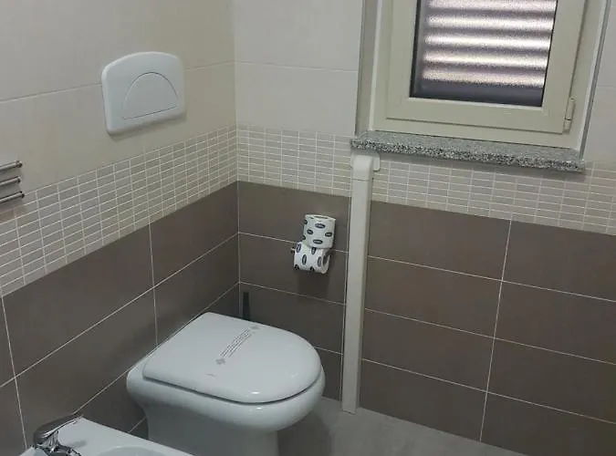 לינה וארוחת בוקר Alba De Mar 3*