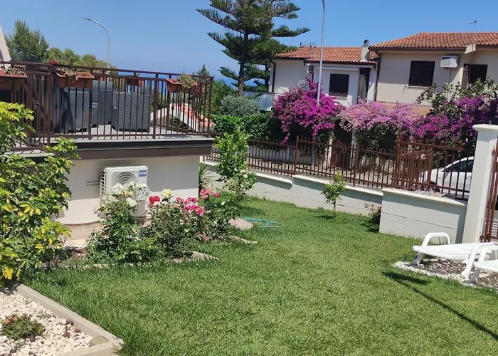 Alojamento de Acomodação e Pequeno-almoço Alba De Mar 3*