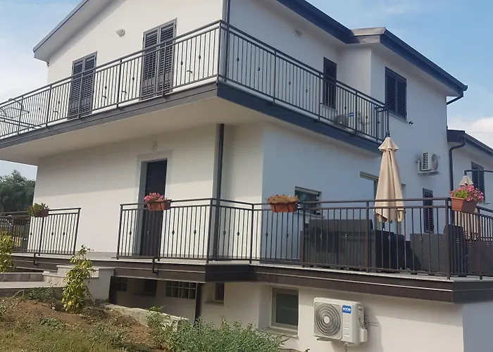 לינה וארוחת בוקר Alba De Mar 3*