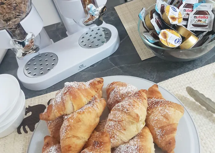 Alba De Mar Alojamento de Acomodação e Pequeno-almoço Roseto Capo Spulico
